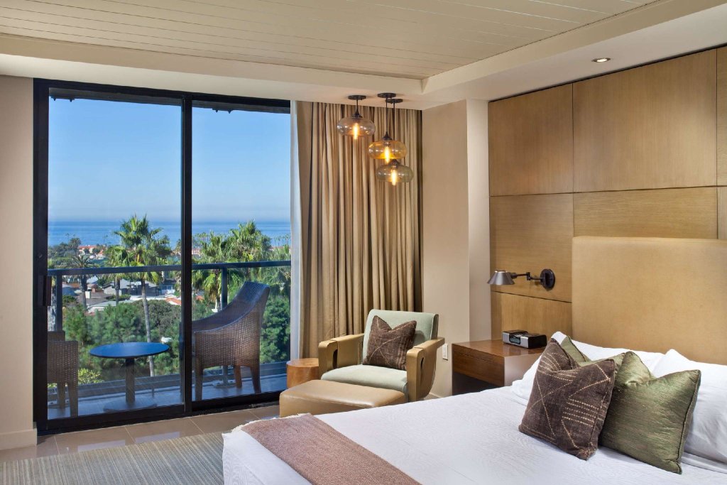 Suite doble 1 dormitorio con vista al océano Hotel La Jolla, Curio Collection by Hilton