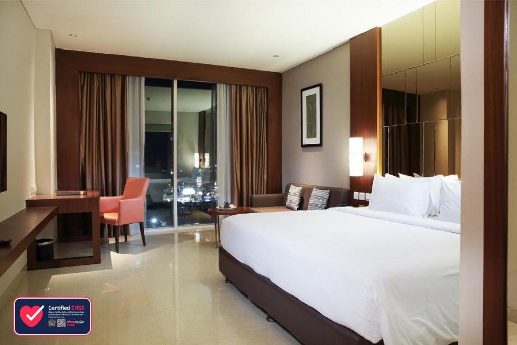 Deluxe Doppel Zimmer The Luxton Cirebon Hotel and Convention