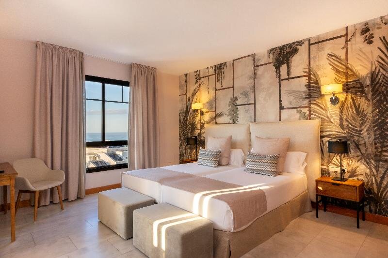 2 Bedrooms Villa with balcony Hotel Suite Villa Maria