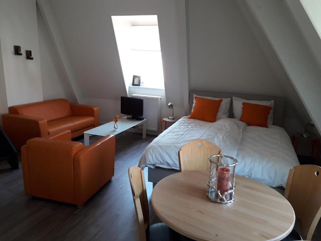 Апартаменты c 1 комнатой Stadslogement Bij de Sassenpoort