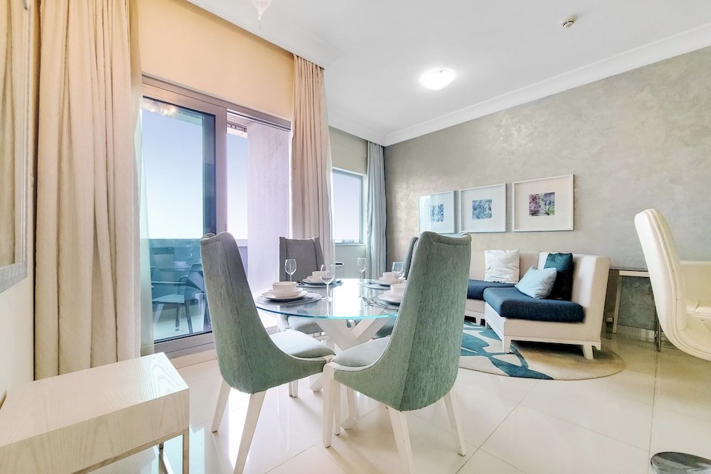 Klassisch Apartment GreenFuture - Super Chic Condo With Incredible Cityscape Views