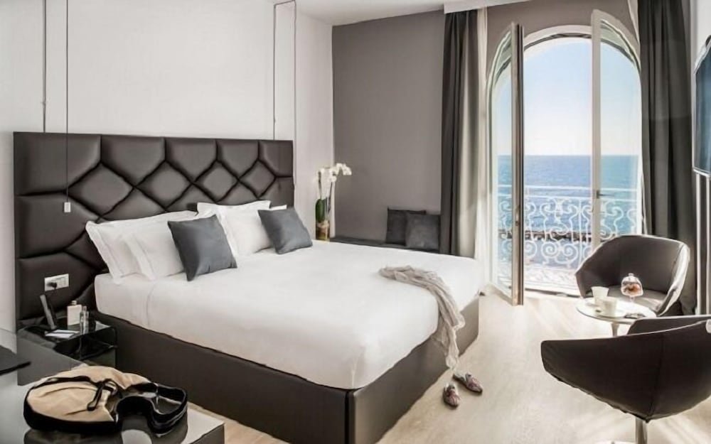 Номер Premium с балконом и с видом на море Miramare The Palace Resort