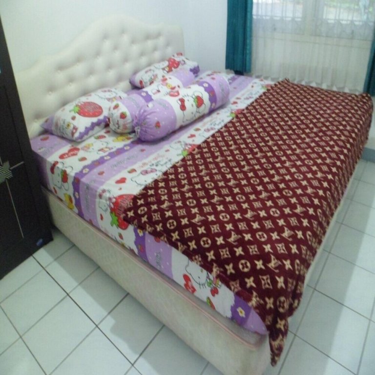 3 Bedrooms Villa Kota Bunga E