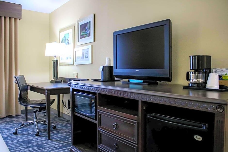 Двухместный люкс c 1 комнатой Country Inn & Suites by Radisson, Richmond West at I-64, VA