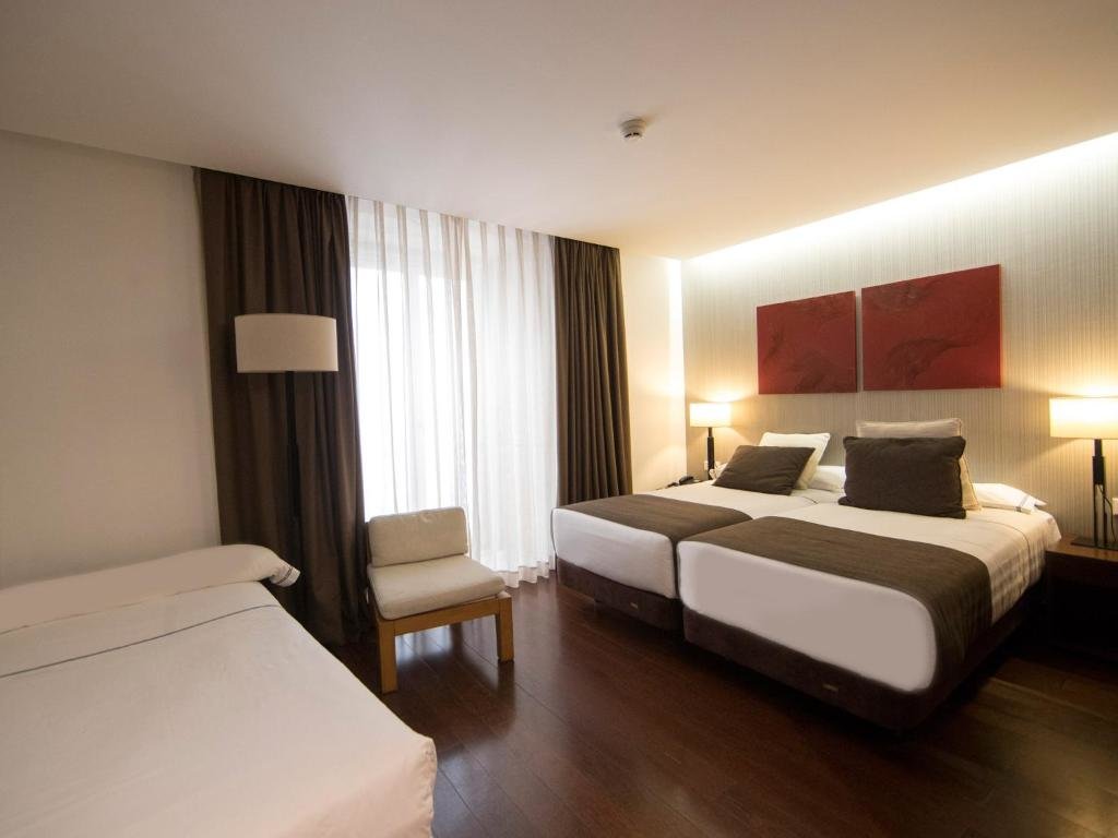 Standard Triple room Hotel Carris Porto Ribeira