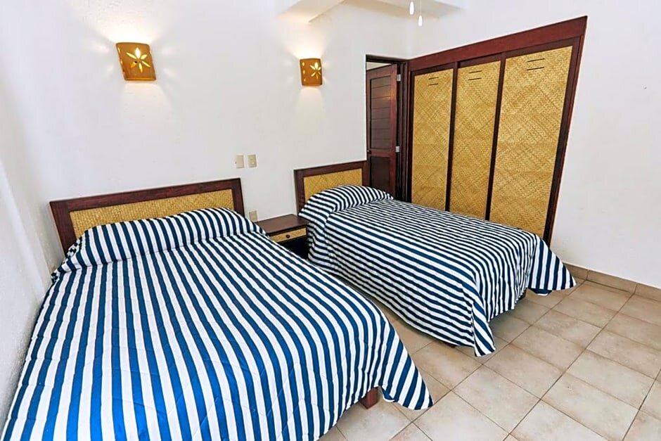 Семейный номер Executive с 3 комнатами Hotel Suites Ixtapa Plaza