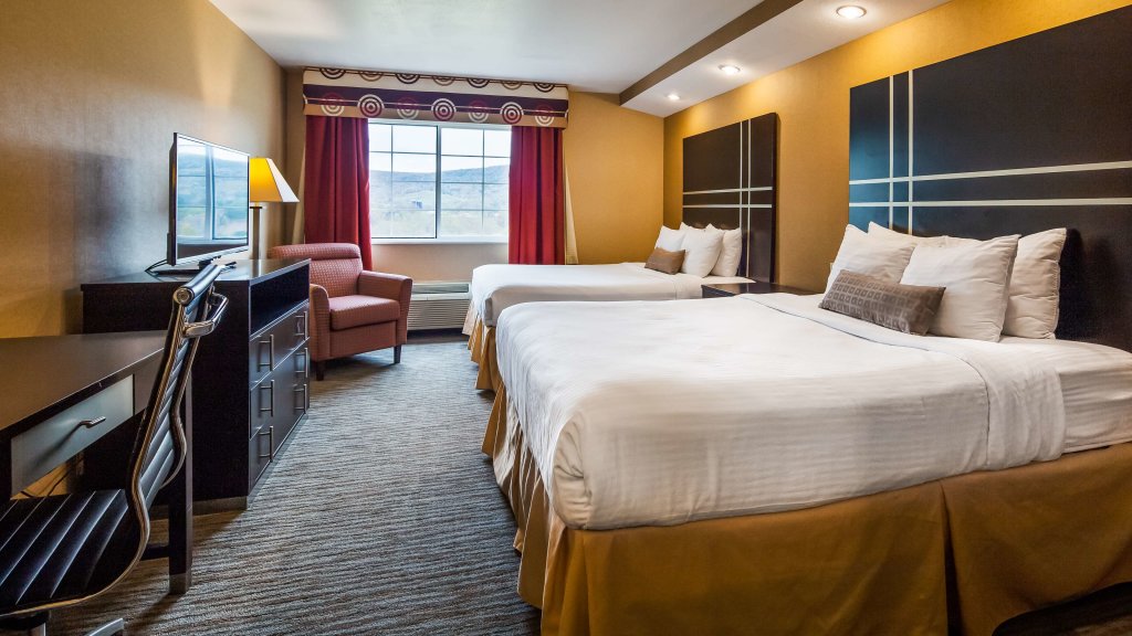 Standard Vierer Zimmer Best Western Cooperstown Inn & Suites