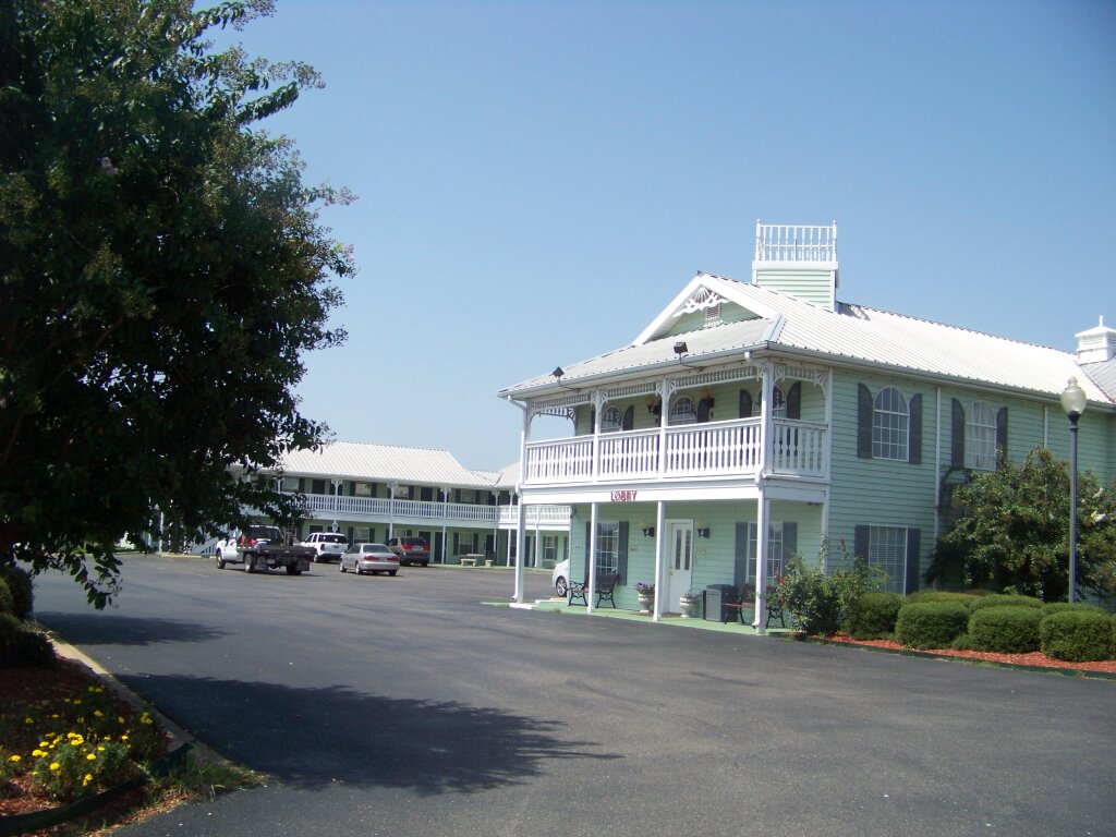 Четырёхместный номер Standard Key West Inn - Tunica Resort