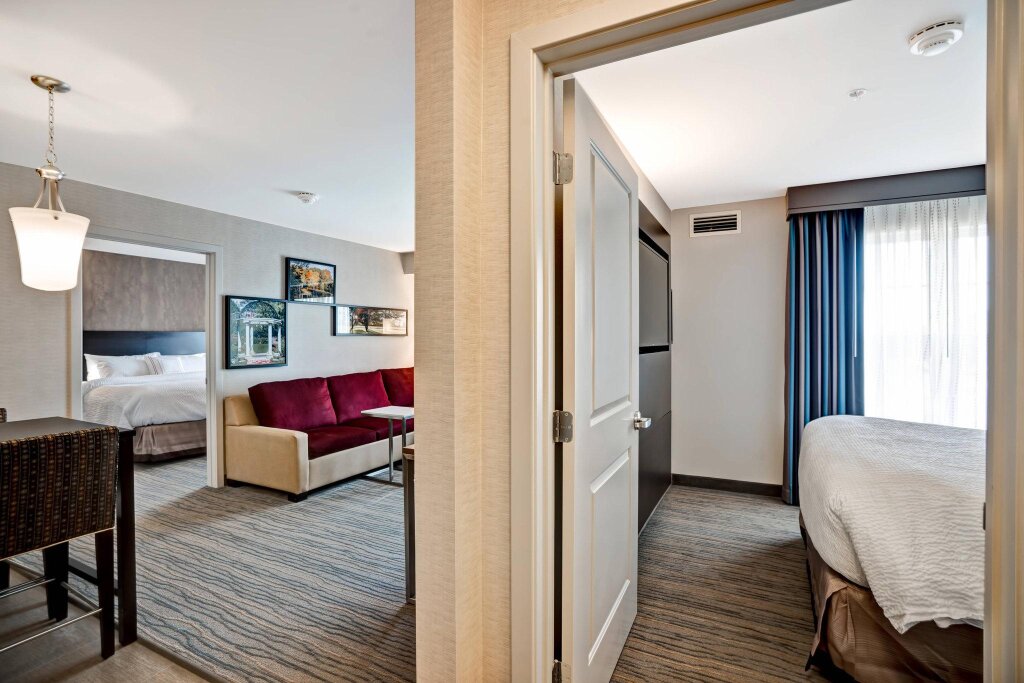 2 Bedrooms Suite Residence Inn Hamilton