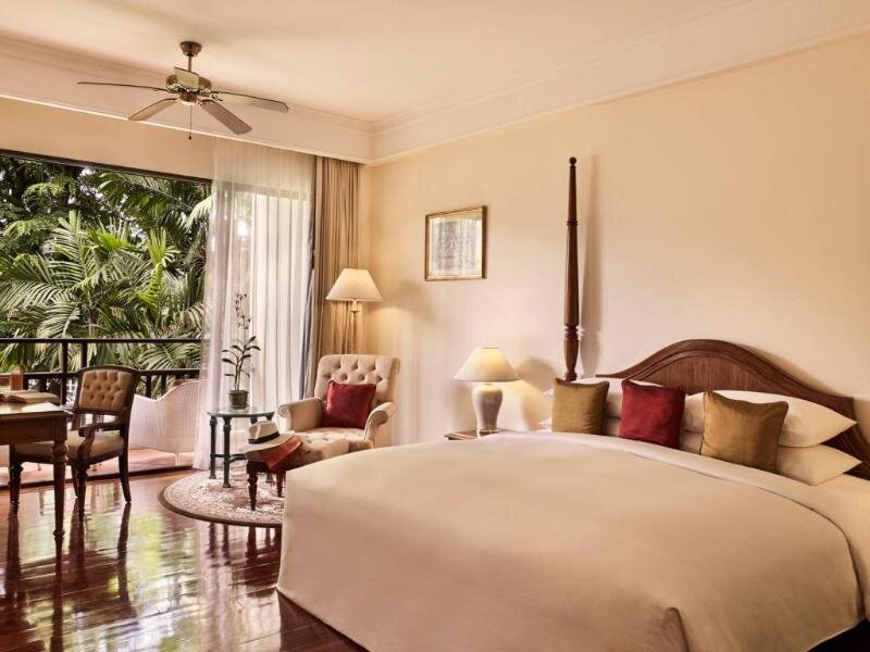Номер Standard с балконом Sofitel Angkor Phokeethra Golf & Spa Resort