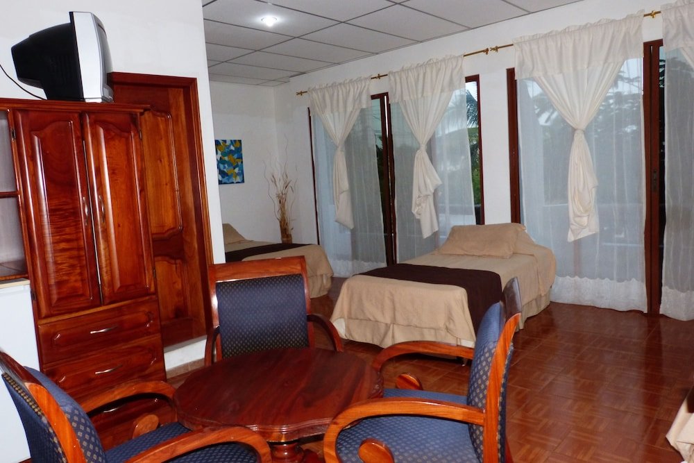 Standard triple chambre avec balcon Galapagos Islands Hotel
