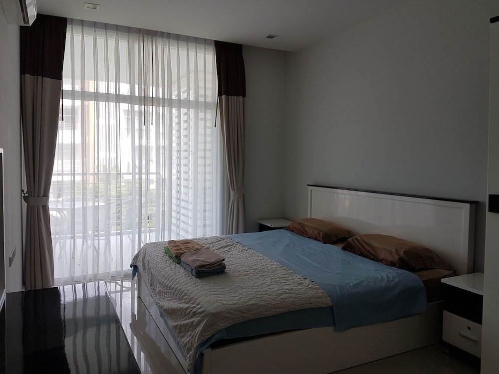 Апартаменты Comfort с 2 комнатами с балконом и beachfront Enjoy Krabi and Relax