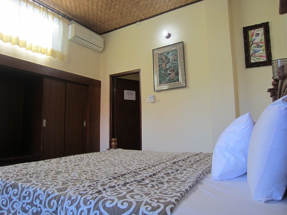 Superior Double room with balcony Danasari Homestay