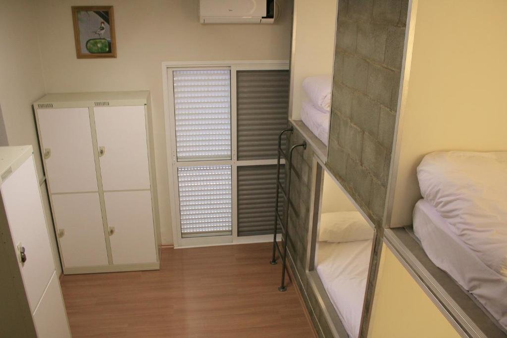 Кровать в общем номере (женский номер) Viva Hostel Design