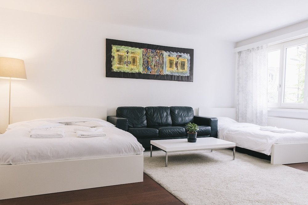 Komfort Apartment Elegant Apartment with POCKET WIFI