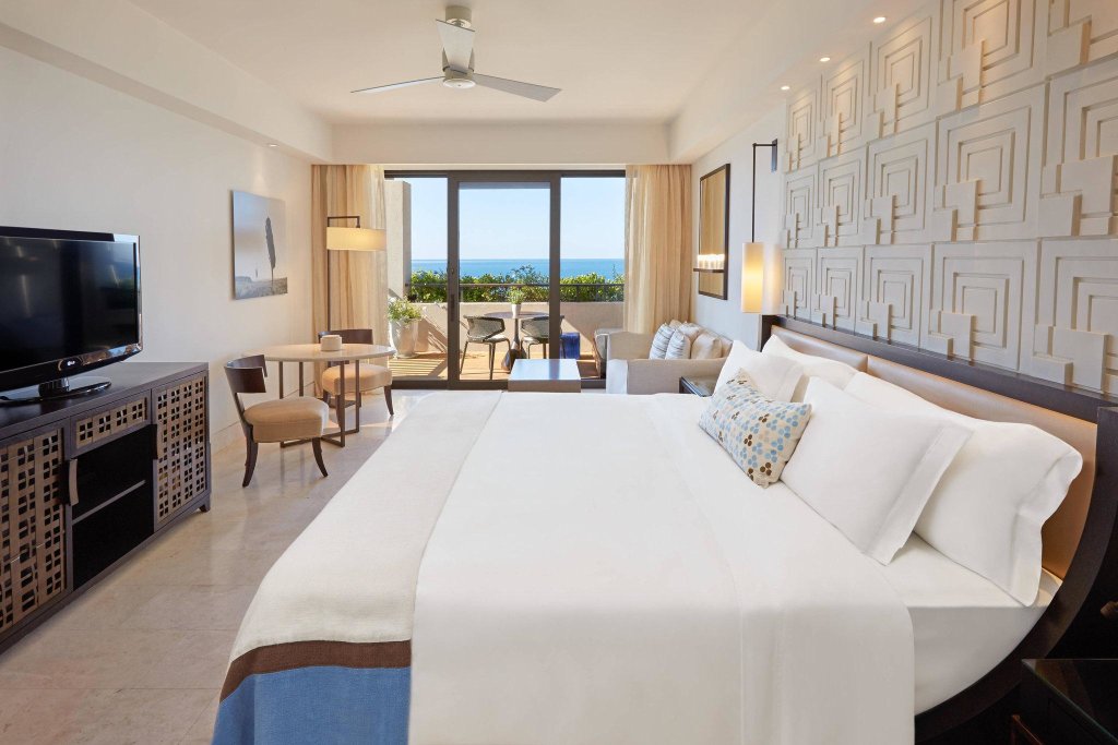 Двухместный номер Deluxe с балконом и с видом на море The Romanos, a Luxury Collection Resort, Costa Navarino