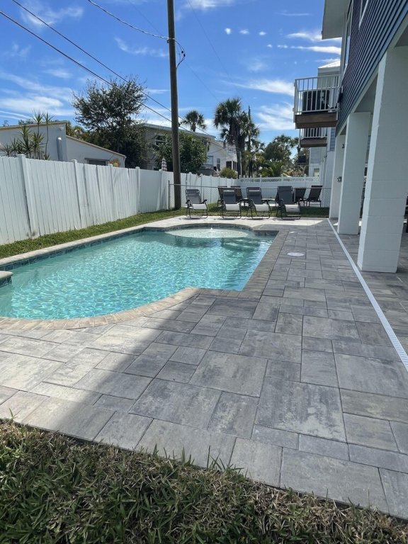 Коттедж Beautiful New Build Private Pool Home On The North End Of Fort Myers Beach! 3 Bedroom Home by Redawning