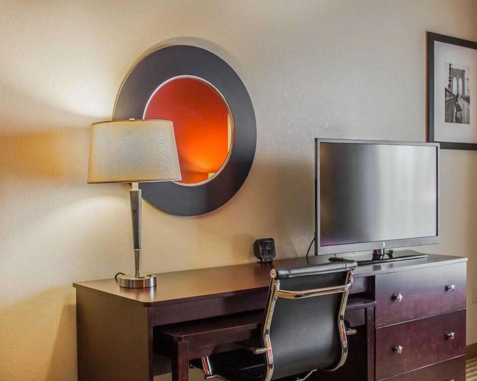Double suite Comfort Suites Columbus East Broad