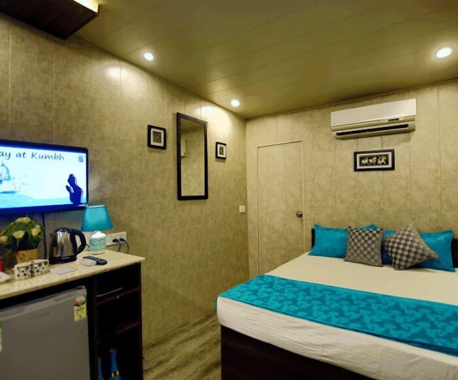 Luxury room Stay At Kumbh