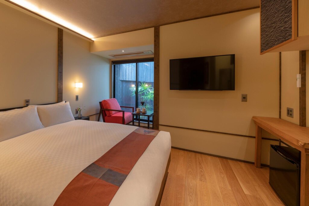 Standard Doppel Zimmer mit Gartenblick The Machiya Kamiumeya