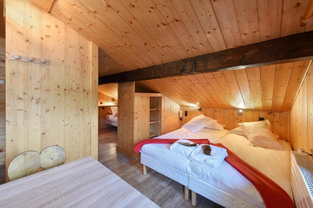 Suite 1 Schlafzimmer Dachboden Loc Hotel Alpen Sports