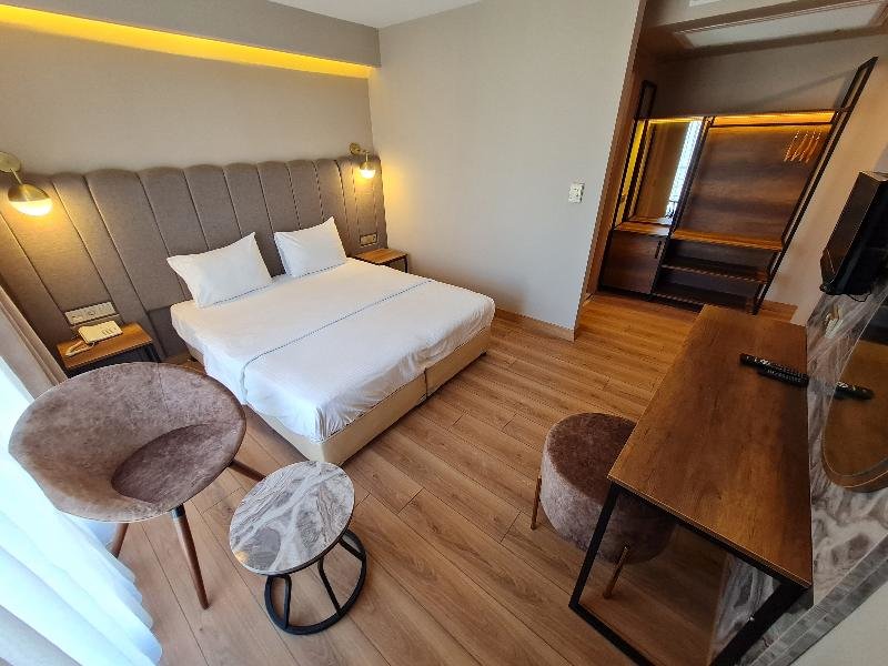 Standard Doppel Zimmer mit Balkon Air Boss Istanbul Airport and Fair Hotel