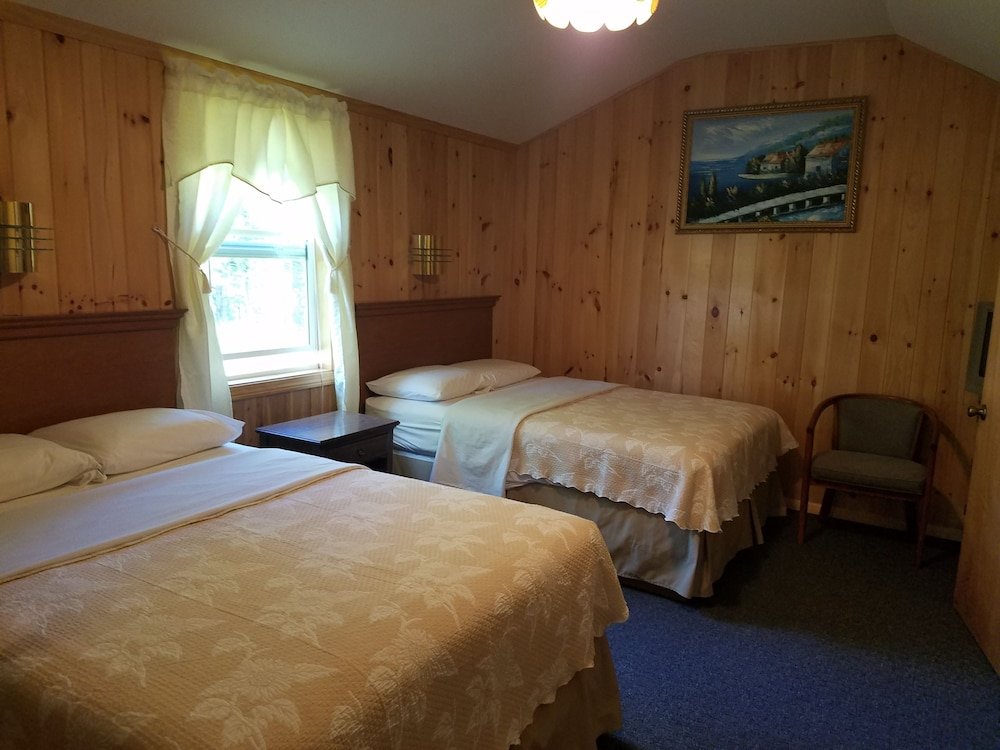 Standard quadruple chambre Sunnyside Motel & Cottages