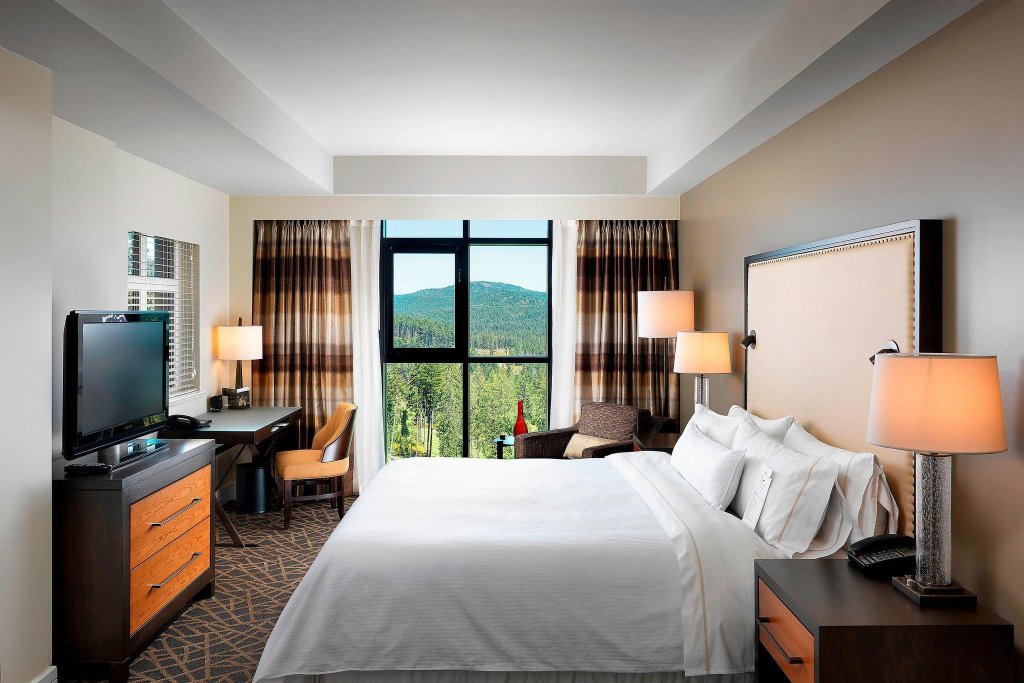 Люкс c 1 комнатой с красивым видом из окна The Westin Bear Mountain Resort & Spa, Victoria