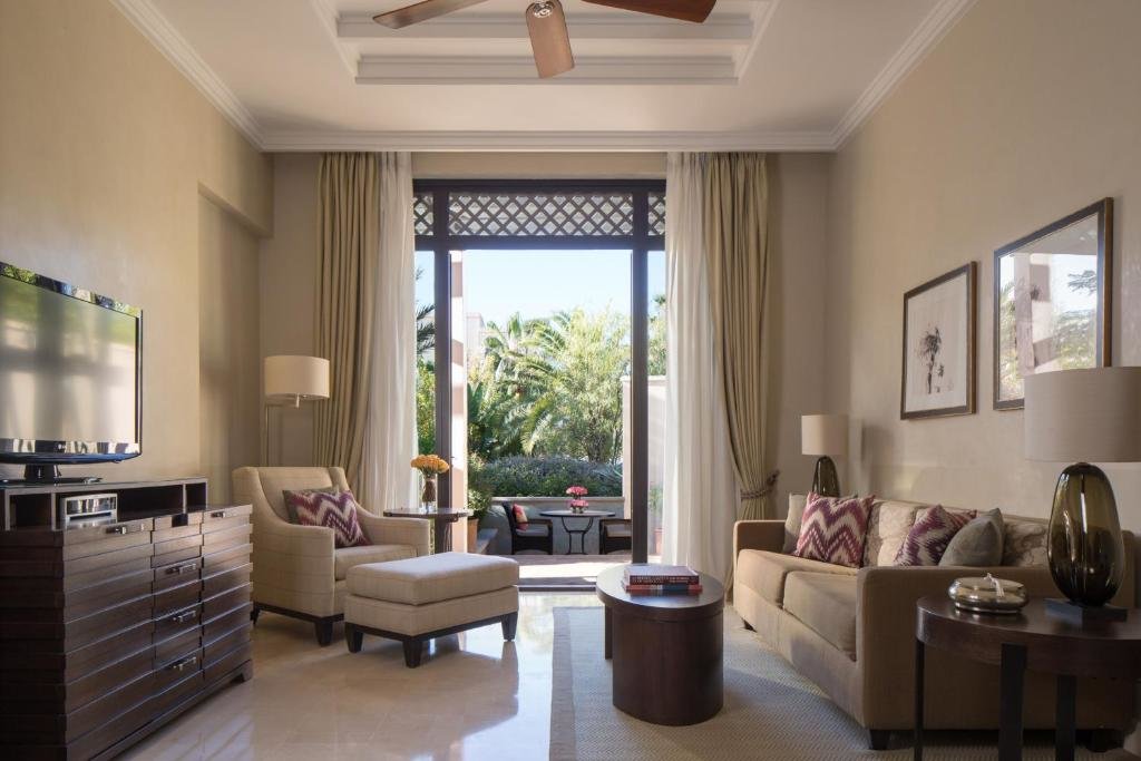 Двухместный pool люкс Patio Four Seasons Resort Marrakech