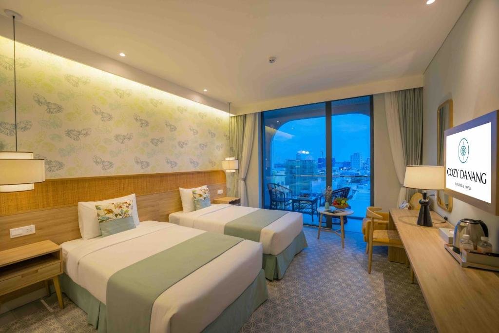 Deluxe Double room with river view Cozy Danang Boutique Hotel