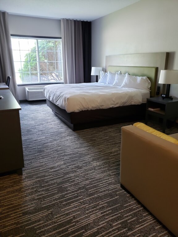 1 Bedroom Suite Country Inn & Suites