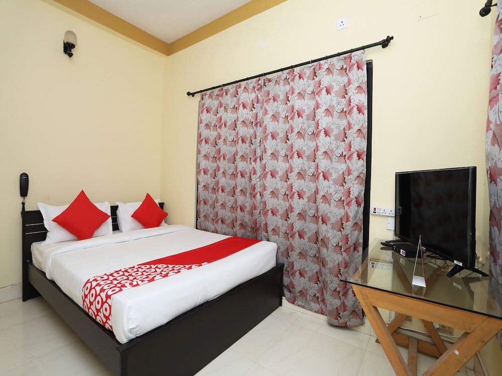 Standard room OYO 24081 Hotel Lata Palace & Resort