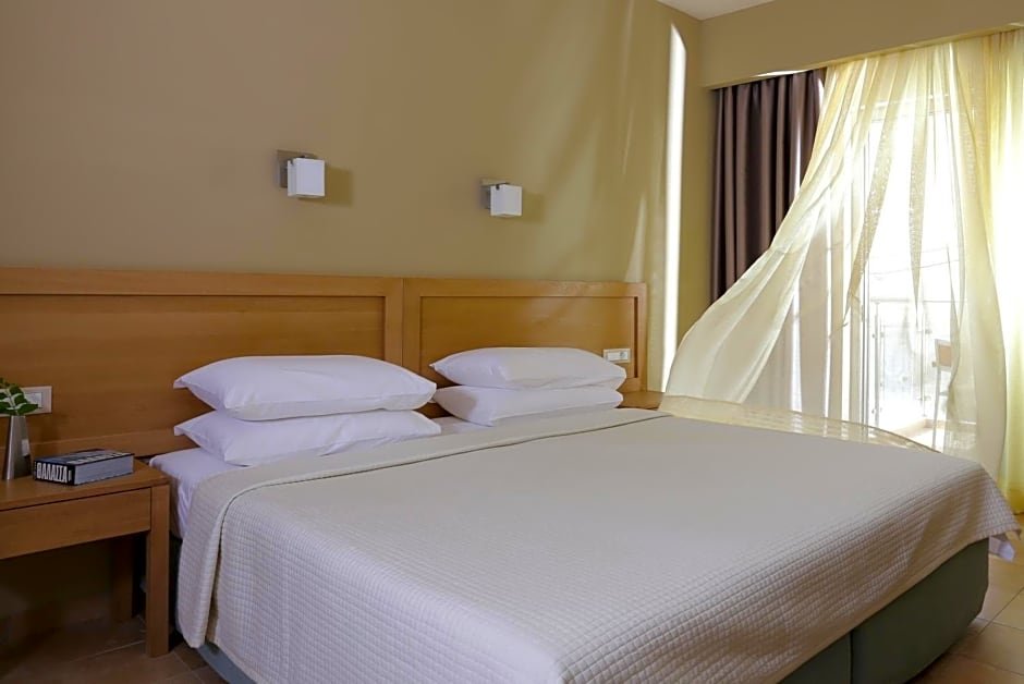 Standard room Almira Hotel