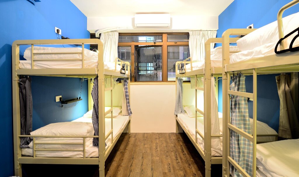 Bed in Dorm Hop Inn