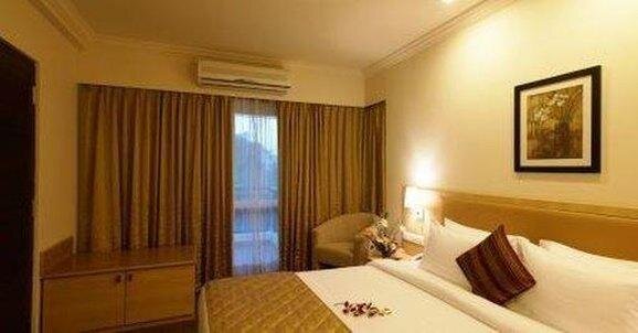 Номер Standard Royal Orchid Suites Whitefield Bangalore