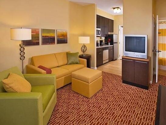Четырёхместный люкс с 2 комнатами TownePlace Suites by Marriott York