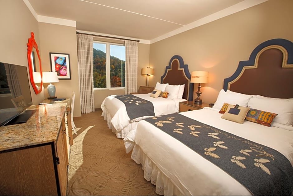Четырёхместный номер Standard Dollywood's DreamMore Resort and Spa