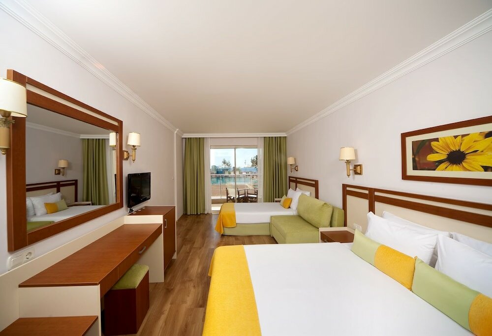 Standard Triple room with balcony Armas Bella Luna - All Inclusive