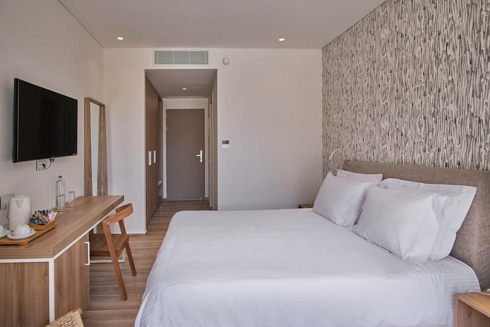 Economy Doppel Zimmer 1 Schlafzimmer mit Poolblick Utopia Blu Hotel