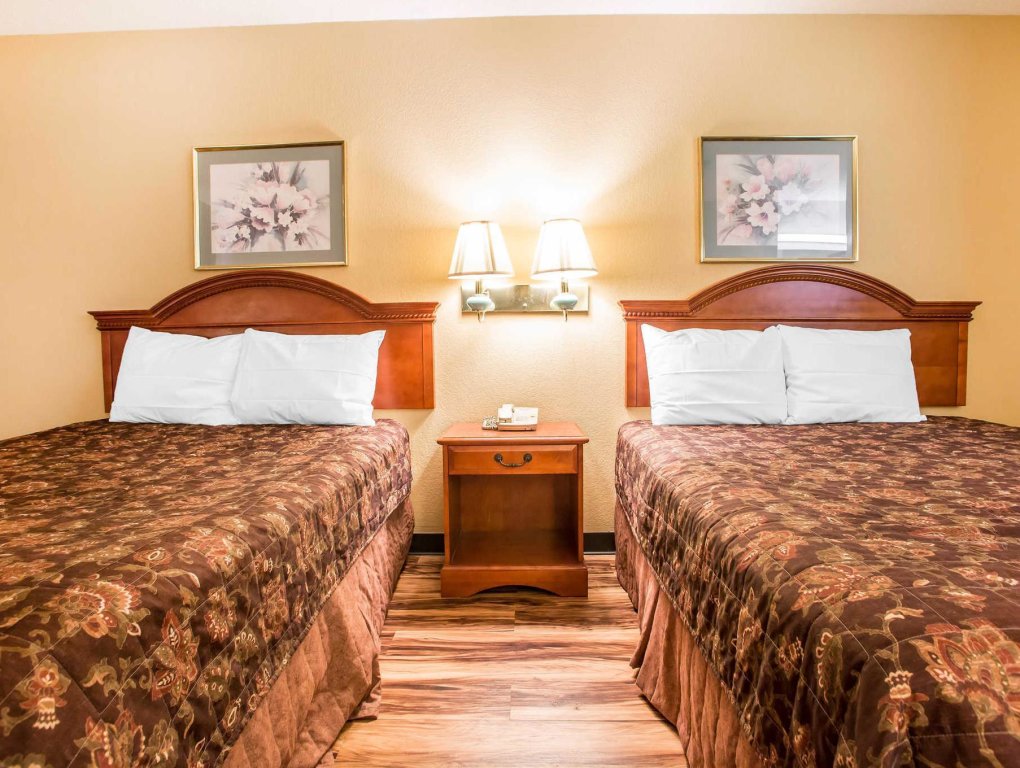 Standard Zimmer Red Lion Inn & Suites Caseyville
