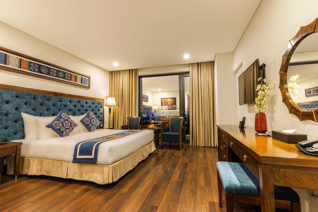 Supérieure double chambre avec balcon et Vue sur la ville Balcona Hotel Da Nang