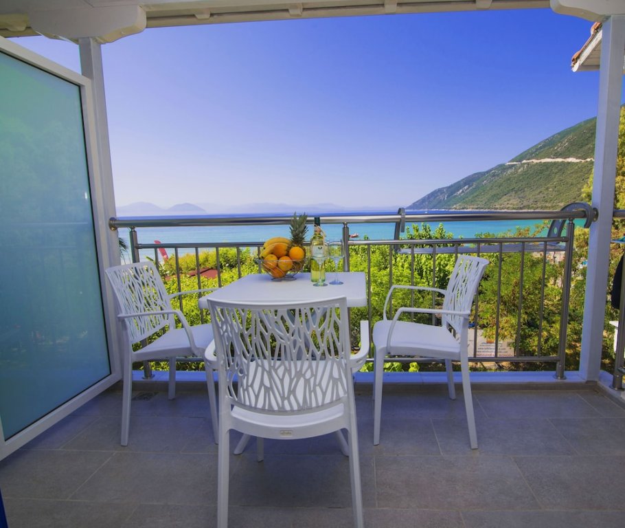 Studio with balcony and with sea view Nefeli