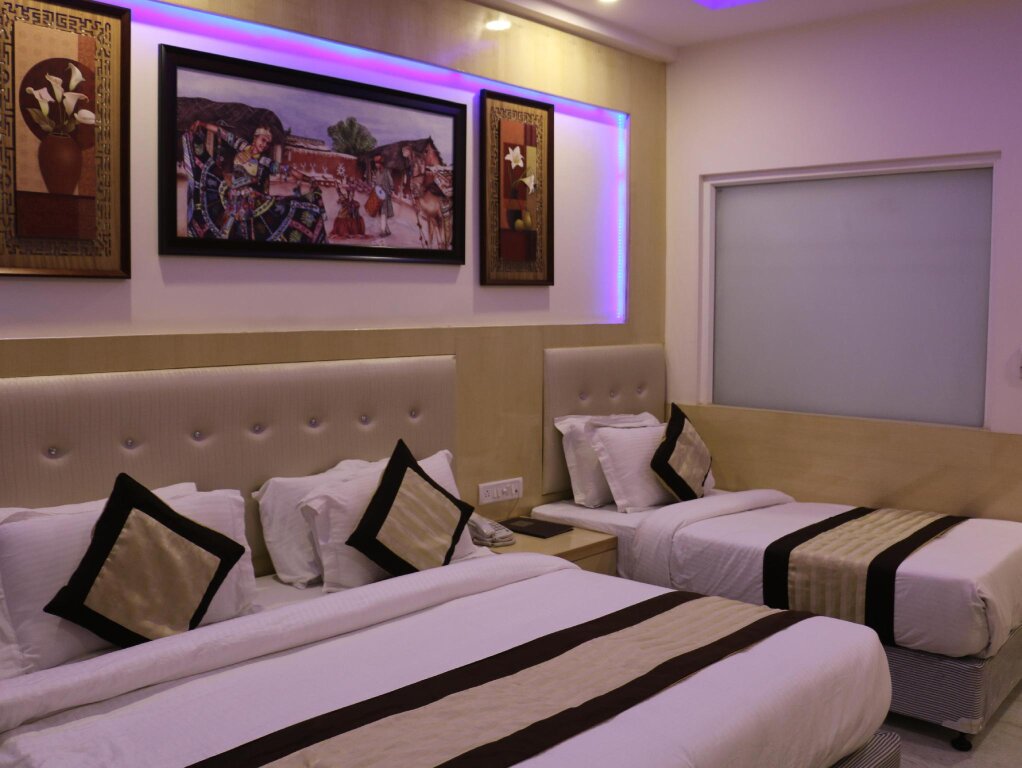 Deluxe triple chambre HOTEL ALL IZ WELL-By Haveliya Hotels