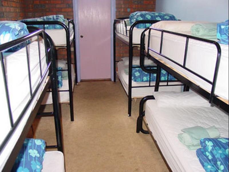 Кровать в общем номере Warrnambool Beach Backpackers