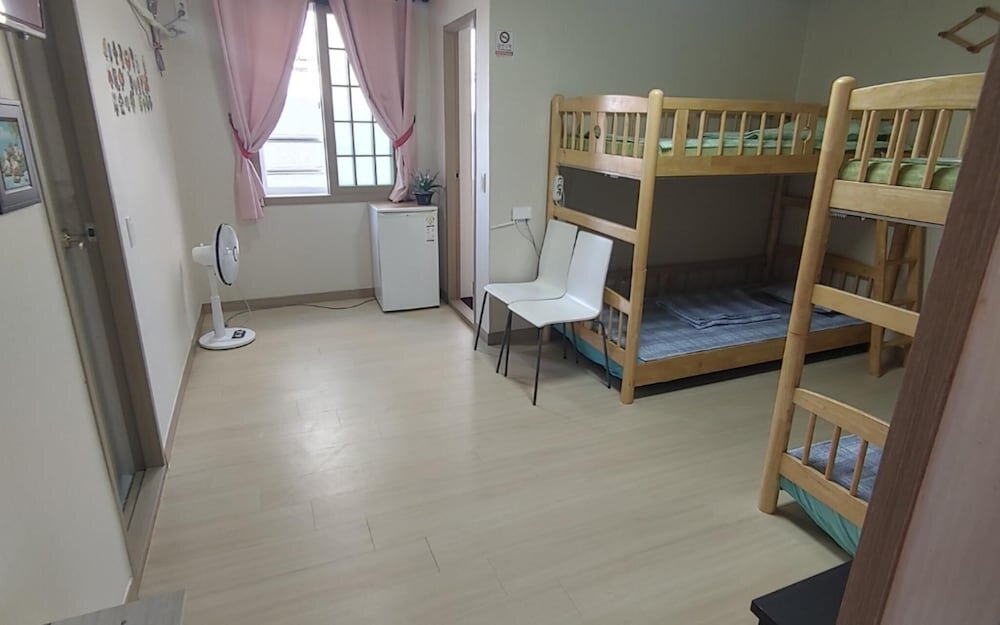Standard Zimmer Jeju Gogung Pension-type Guest House