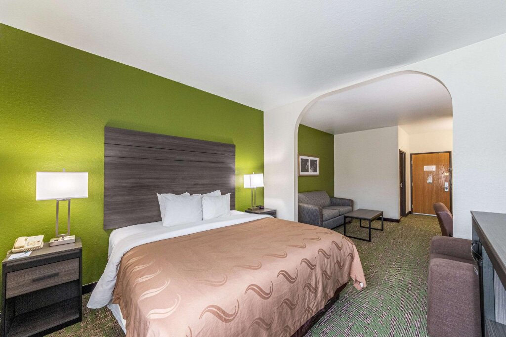 1 Bedroom Suite Quality Suites San Antonio