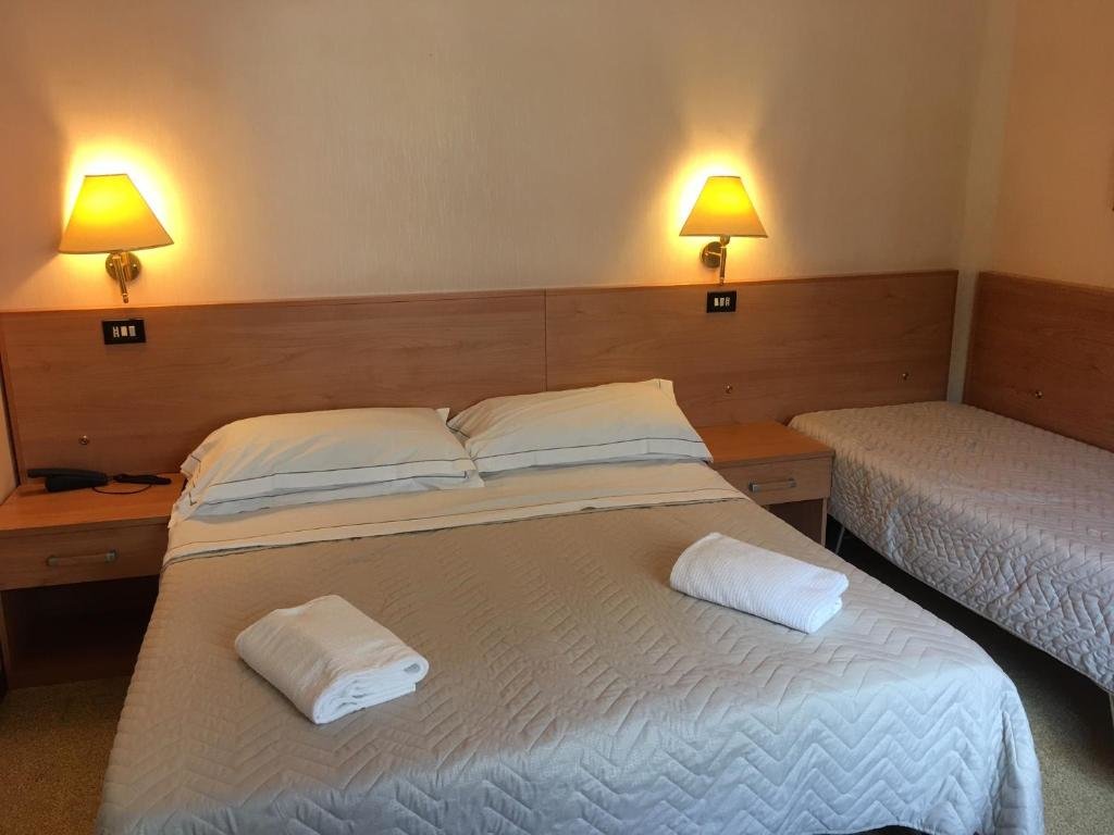 Standard Triple room Hotel Delle Ortensie