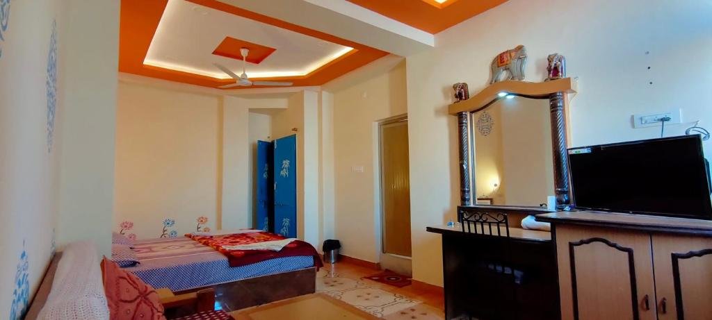 Deluxe Double room Shivam Guest House