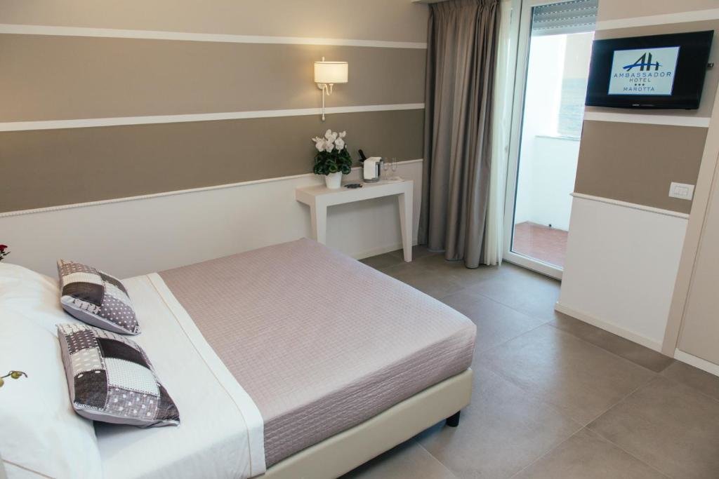 Standard Double room with sea view Hotel Ambassador