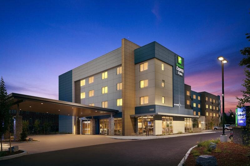 Suite with sea view Holiday Inn Express & Suites - Portland Airport - Cascade Stn, an IHG Hotel